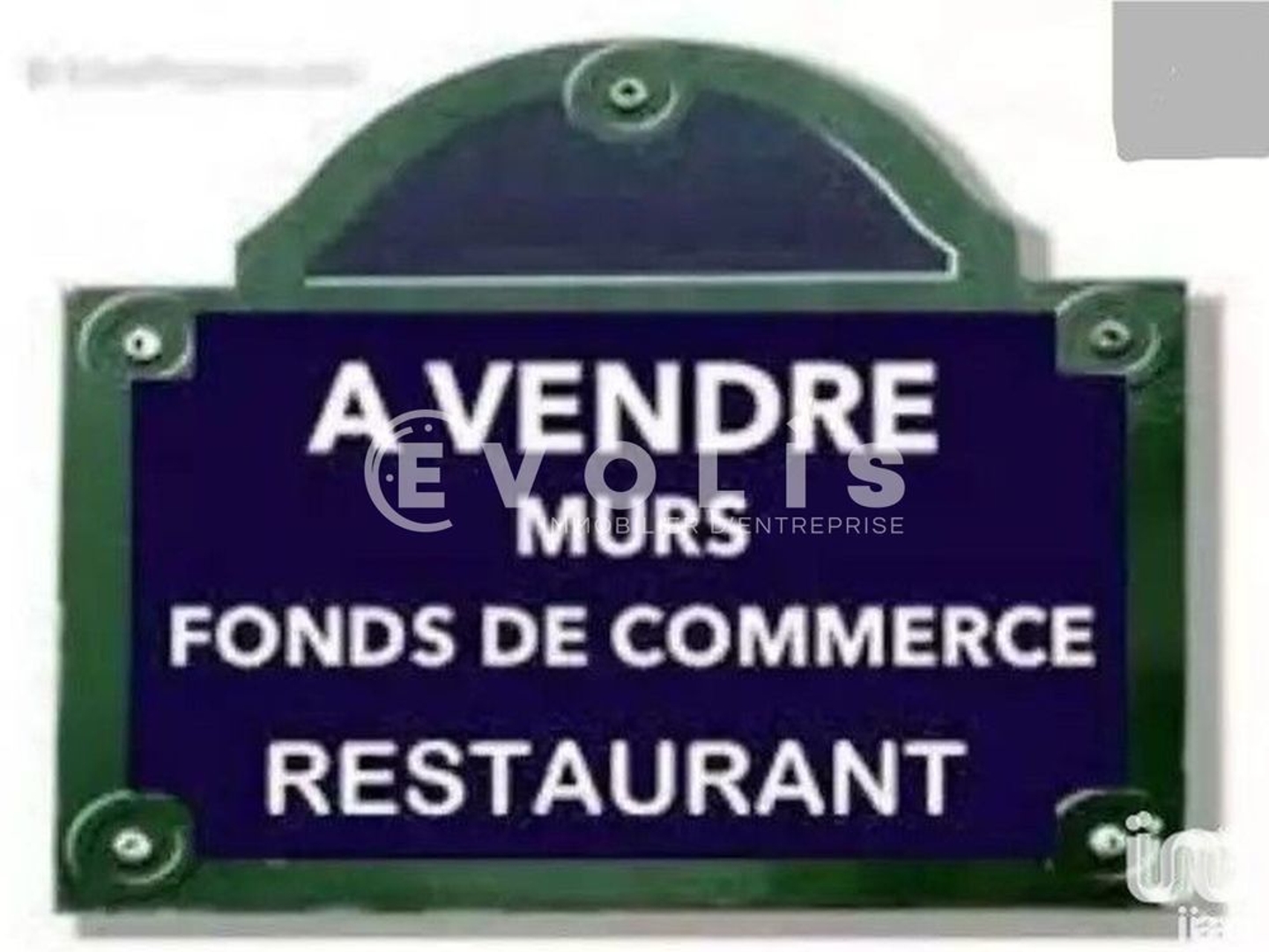 Locaux commerciaux - VENTE DE MURS ET FONDS - 137 m² non divisibles