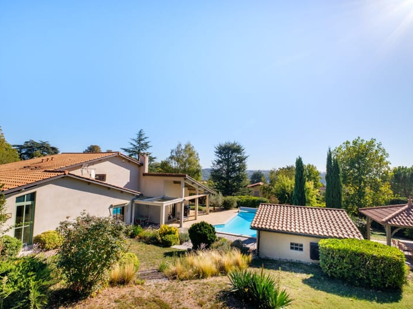 Maison à vendre - 7 pièces - 218m2 - Collonges-Au-Mont... (69660)
