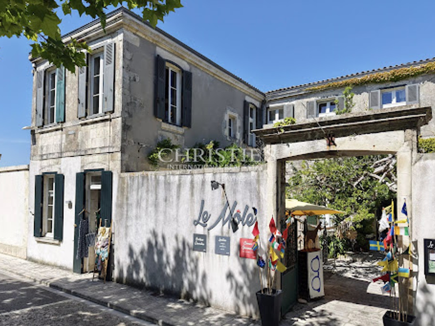 Maison à vendre - 16 pièces - 620m2 - La Flotte (17630)
