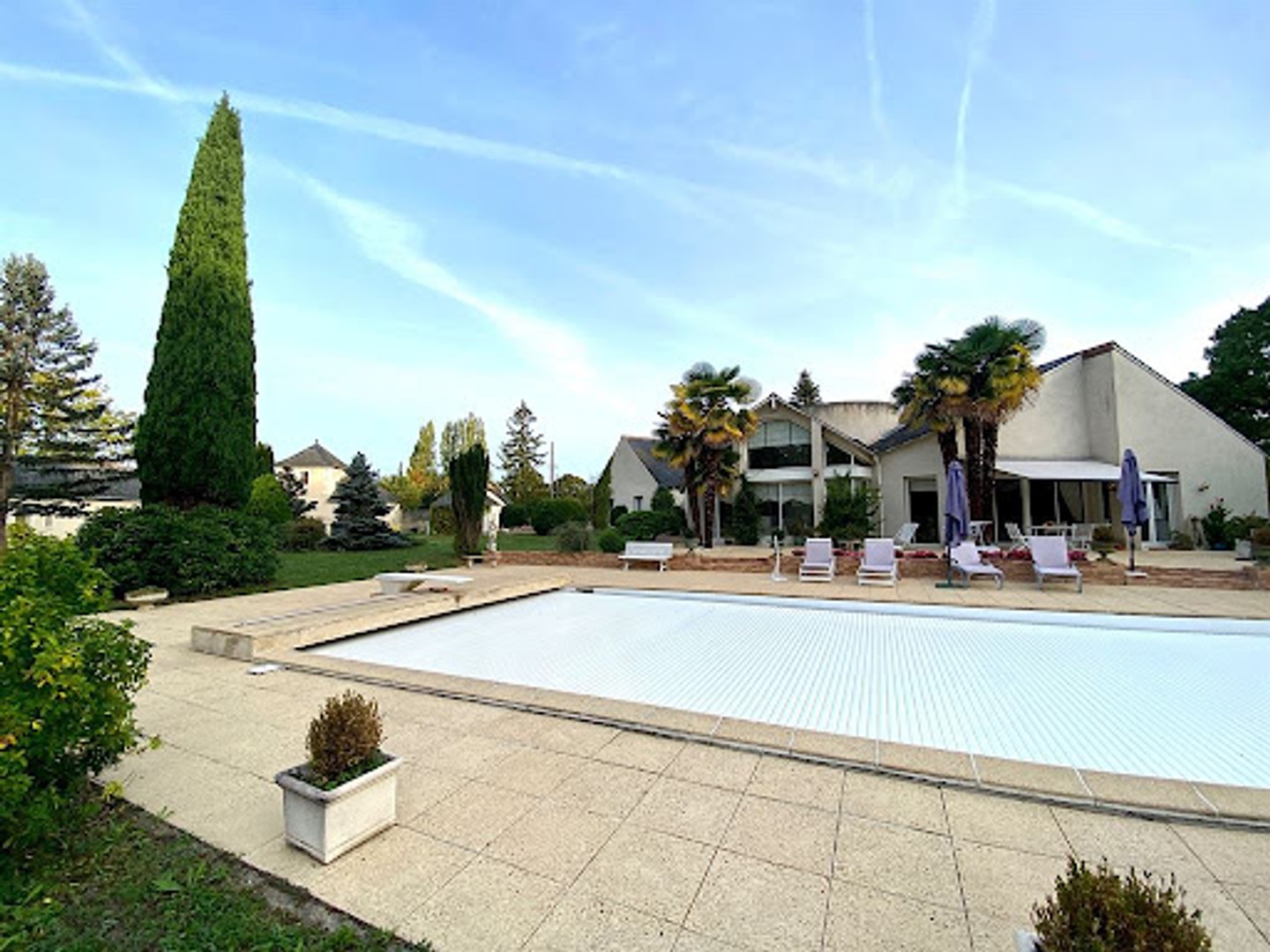 Maison 12 pièces 300 m²