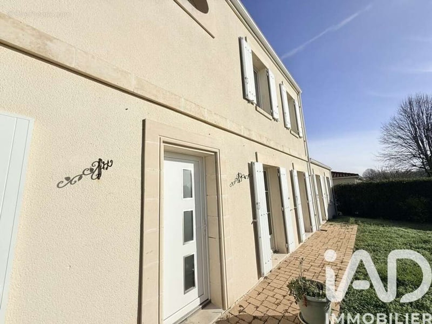 Maison à vendre - 6 pièces - 135m2 - Saint-Genis-De-Sa... (17240)