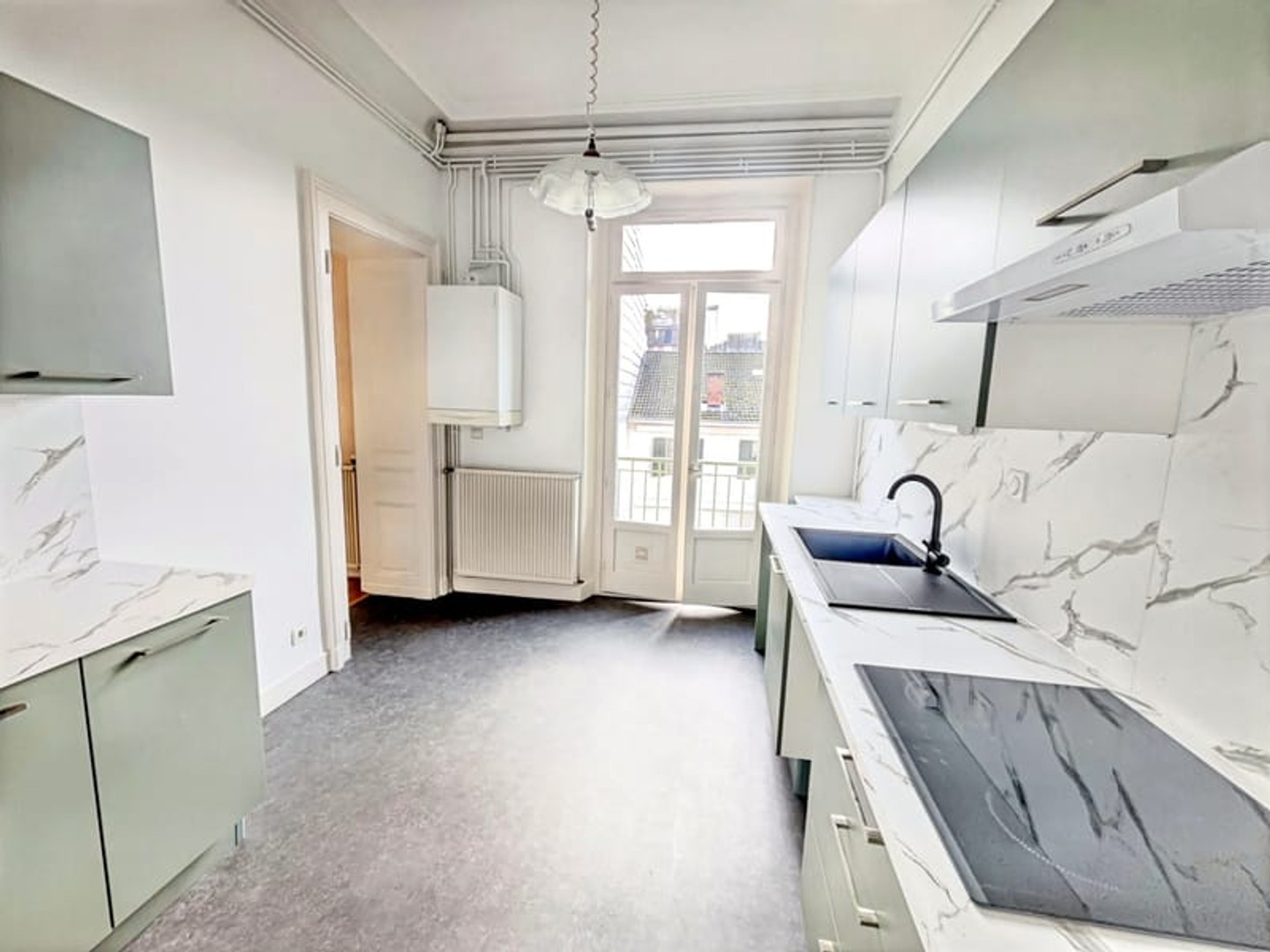 Appartement à vendre - 4 pièces - 106m2 - Aix-Les-Bains (73100)