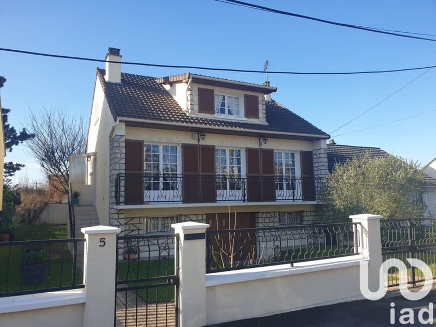 Maison à vendre - 6 pièces - 161m2 - Roissy-En-Brie (77680)