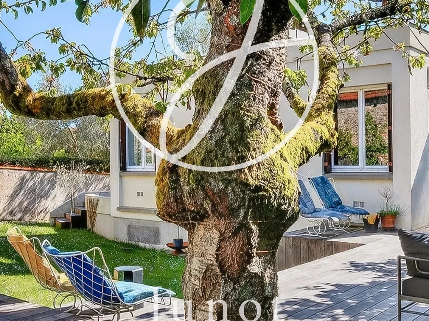 Maison à vendre - 12 pièces - 295m2 - Saint-Cloud (92210)