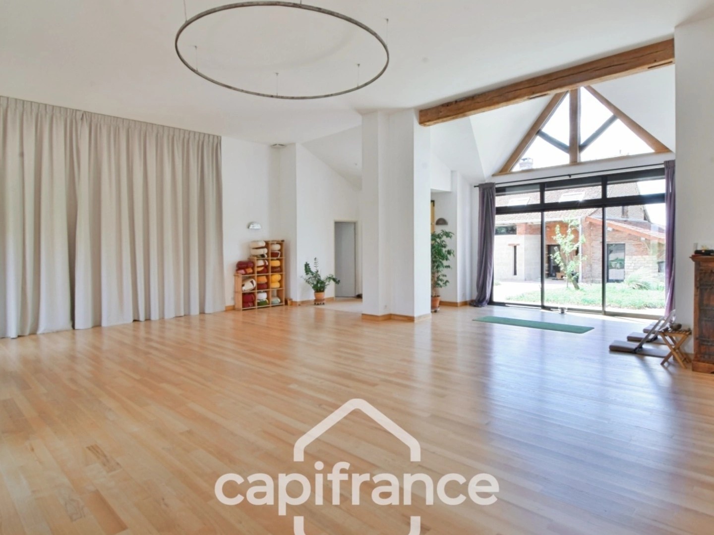 Maison à vendre - 12 pièces - 470m2 - Louhans (71500)