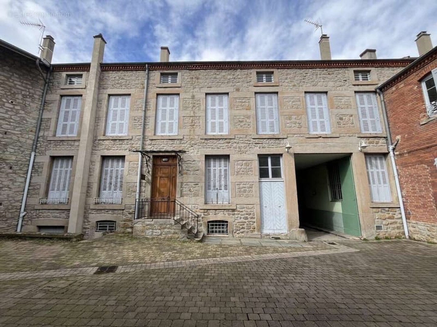Appartement à vendre - 140m2 - Saint-Chamond (42400)