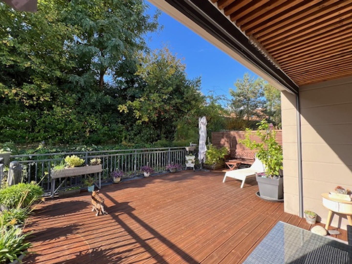 Bel appartement récent avec terrasse proche centre ville d'A
