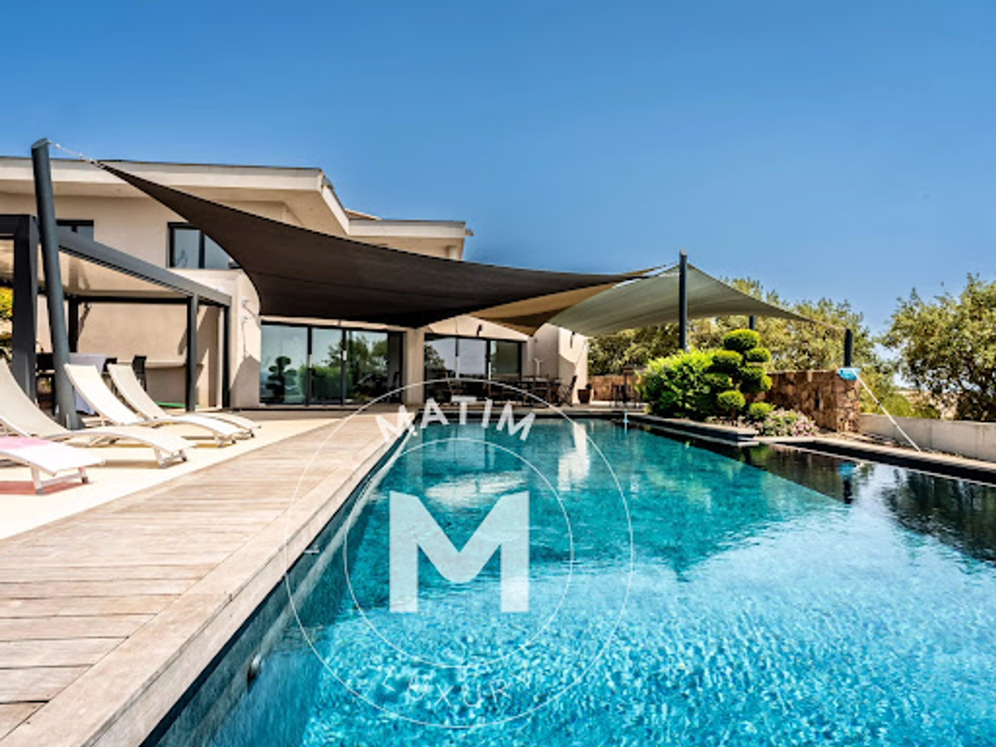 Maison à vendre - 10 pièces - 596m2 - Zonza (20144)