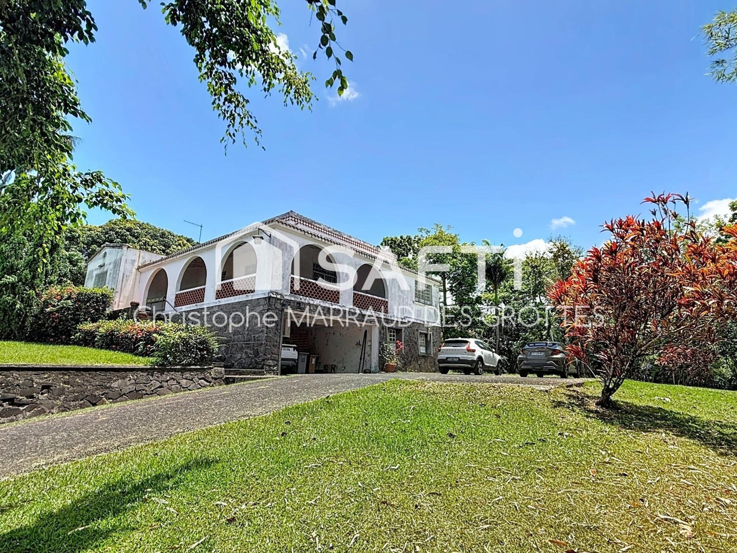 Maison à vendre - 5 pièces - 253m2 - Fort-De-France (97200)