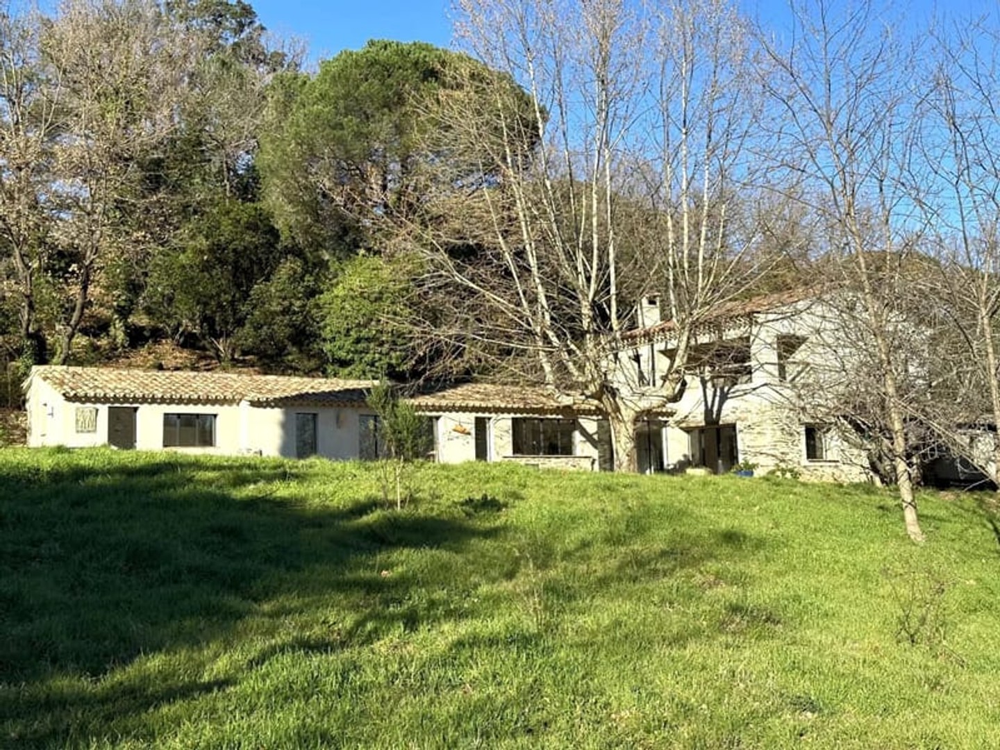 Maison ancienne rénovée à vendre à La Garde Freinet