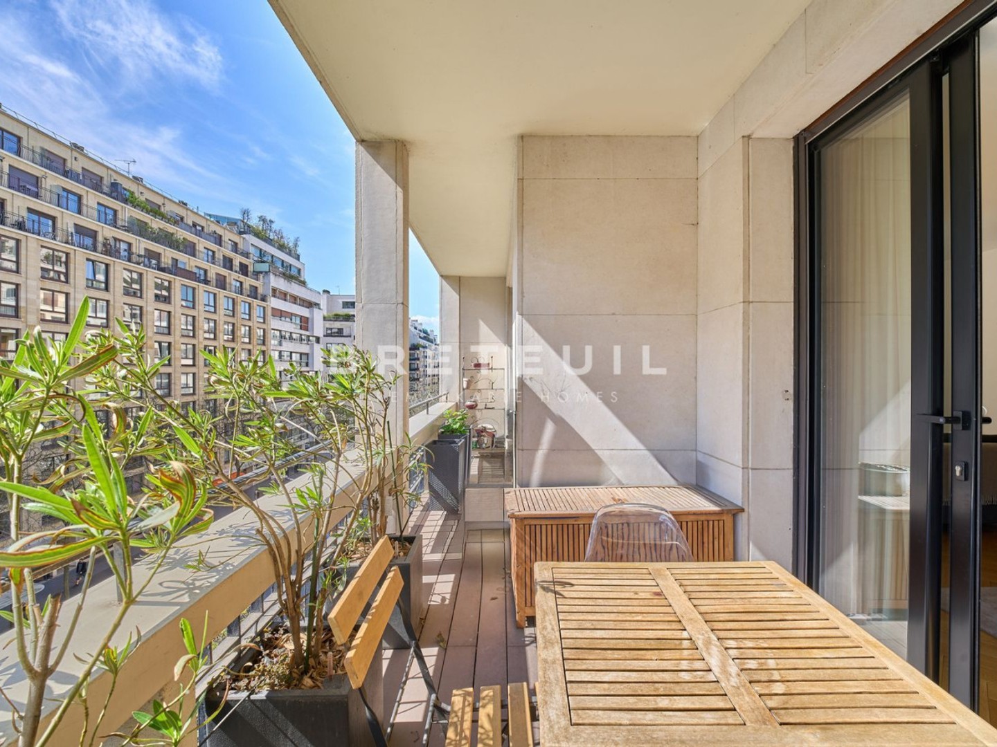 Appartement à vendre - 4 pièces - 132m2 - Paris 16e (75016)