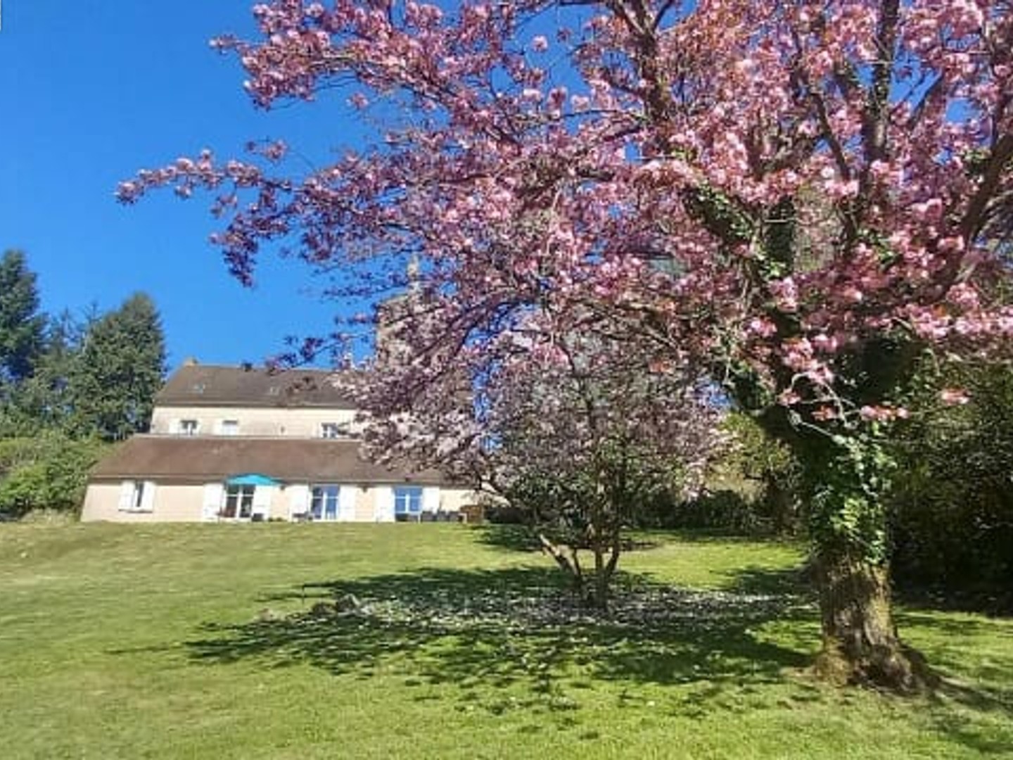 Maison à vendre - 7 pièces - 200m2 - Autun (71400)