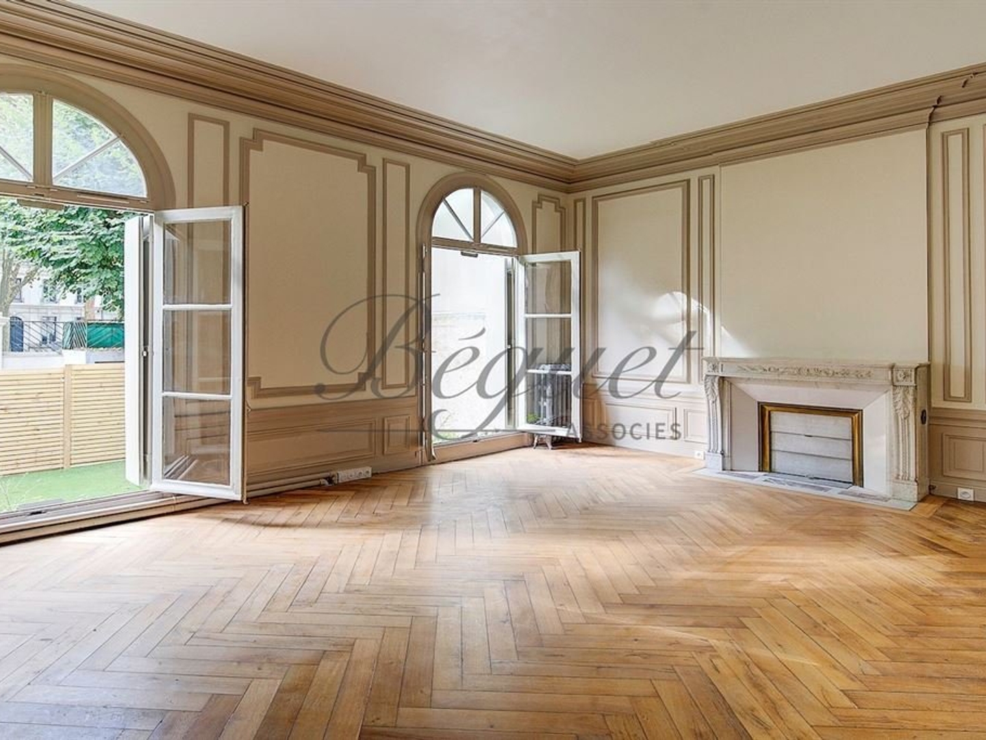 Tours (37000), Indre-et-Loire - Maison rénovée de 330 m², 6 cham