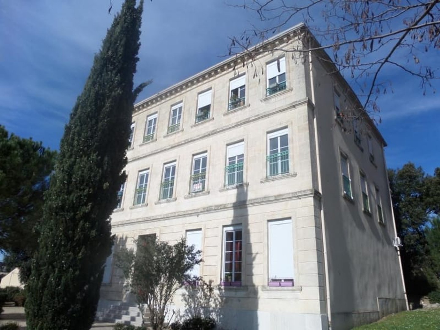 Appartement à vendre - 2 pièces - 55m2 - Marseille 11e (13011)