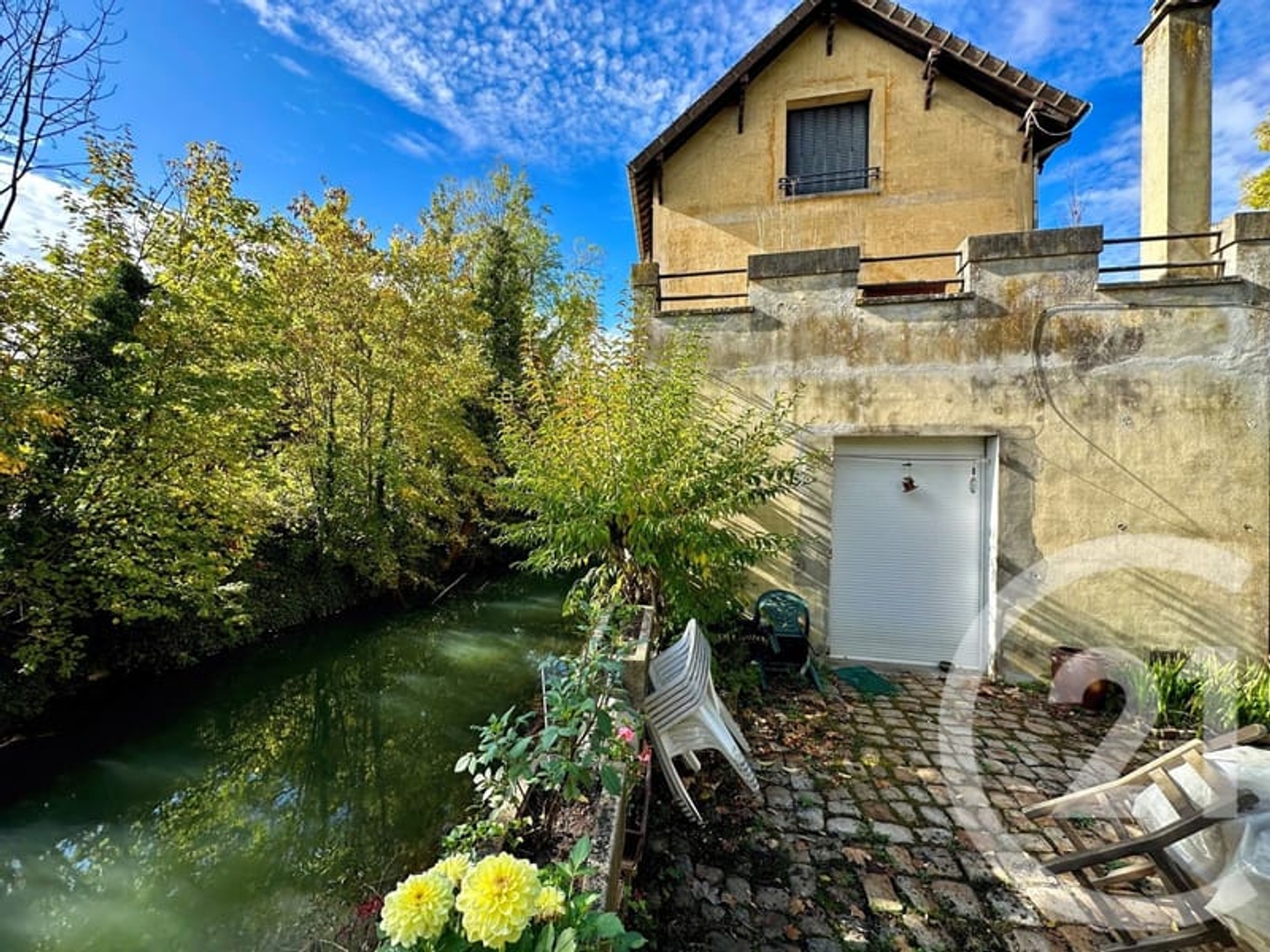 Maison à vendre - 16 pièces - 202m2 - Coulommiers (77120)