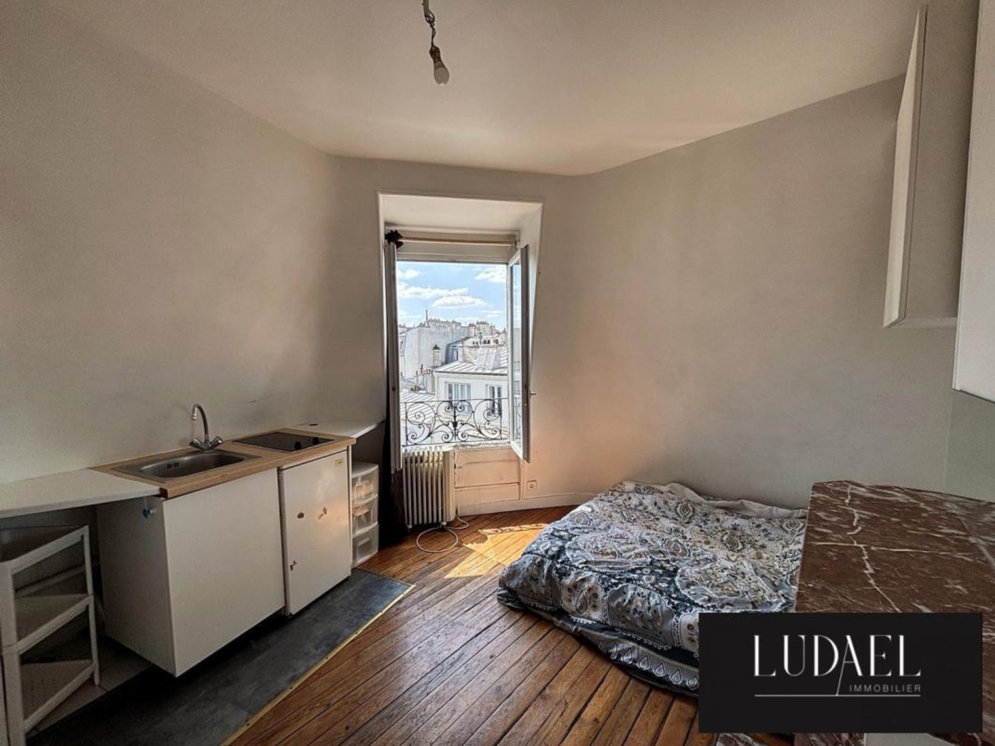 Appartement à vendre - 1 pièce - 9m2 - Paris 17e (75017)