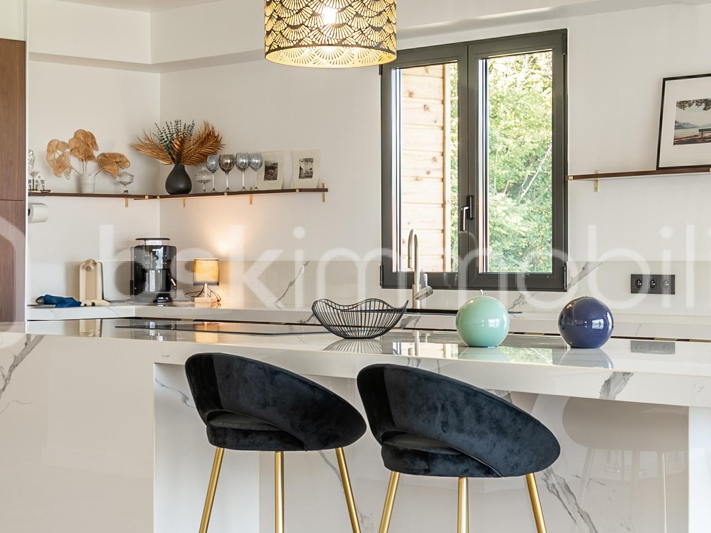 Maison 8 pièces 358 m²