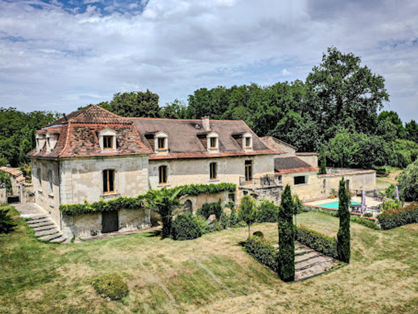 Maison 8 pièces 295 m²