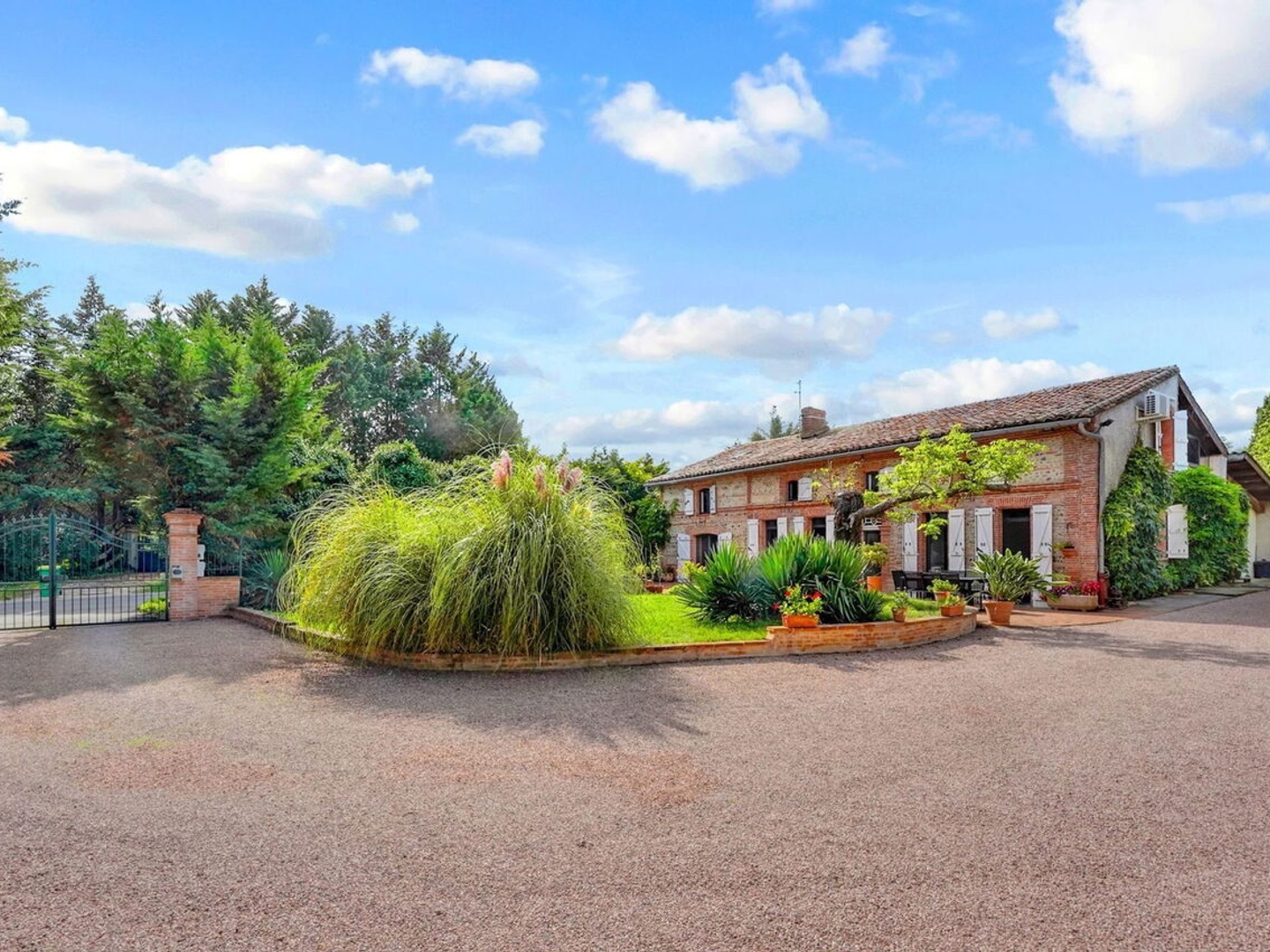 Maison à vendre - 11 pièces - 300m2 - Merville (31330)