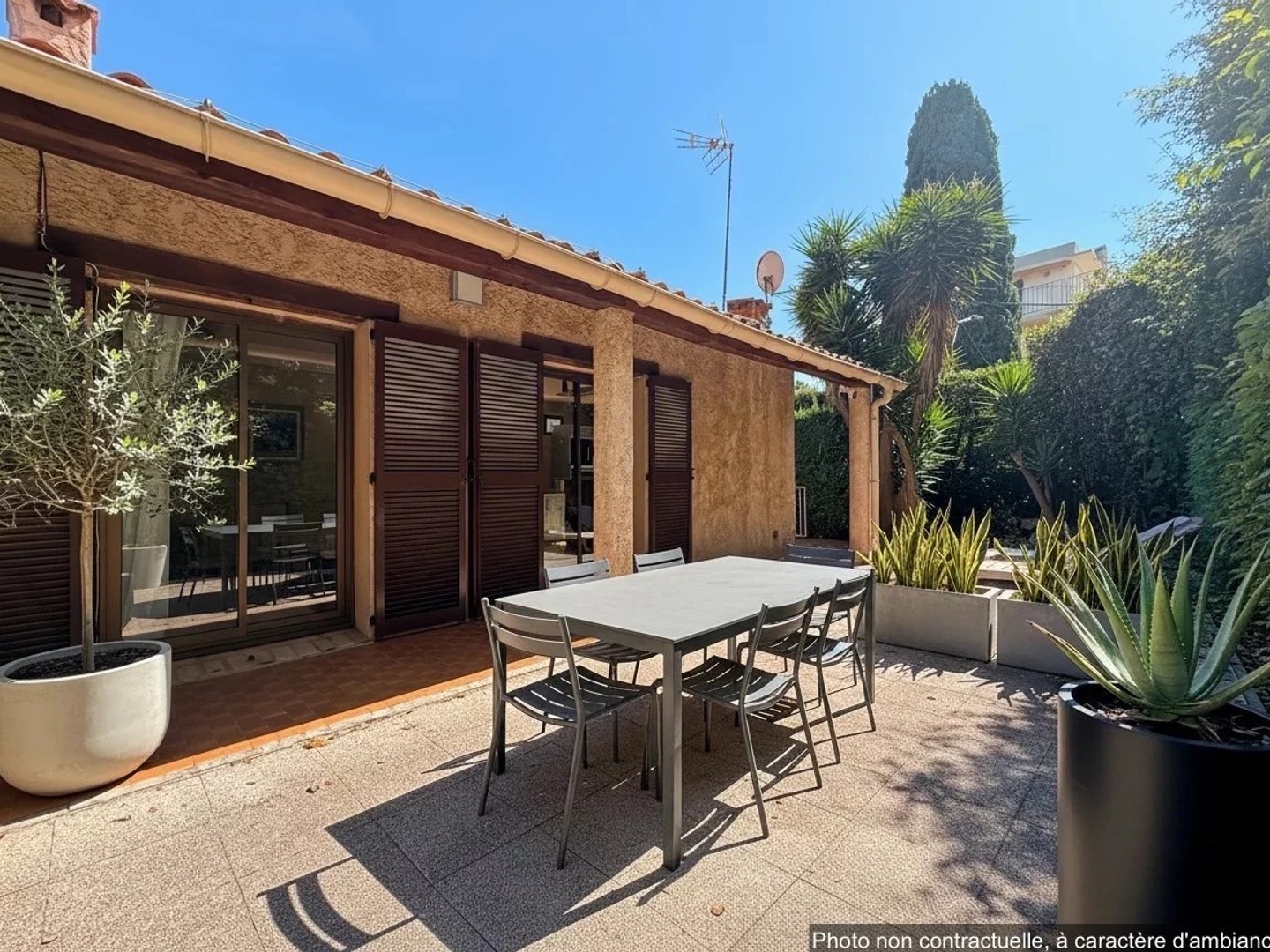 Villa à vendre Début du Cap d'Antibes | Emplacement exceptionnel à deux pas des plages