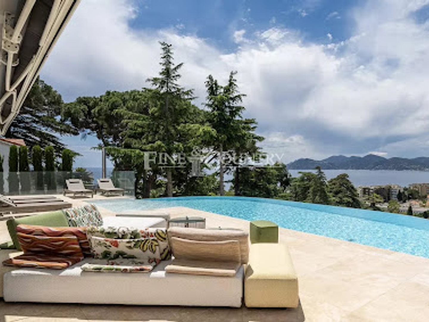 Maison à vendre - 11 pièces - 450m2 - Cannes (06400)