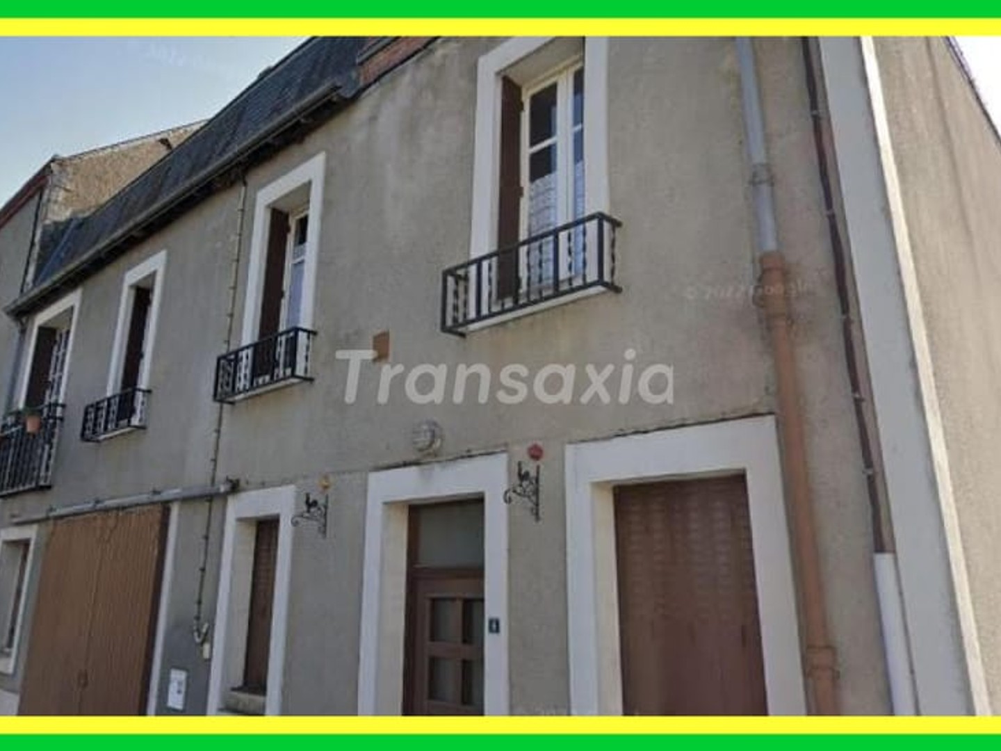 Maison à vendre - 4 pièces - 98m2 - Vallon-En-Sully (03190)