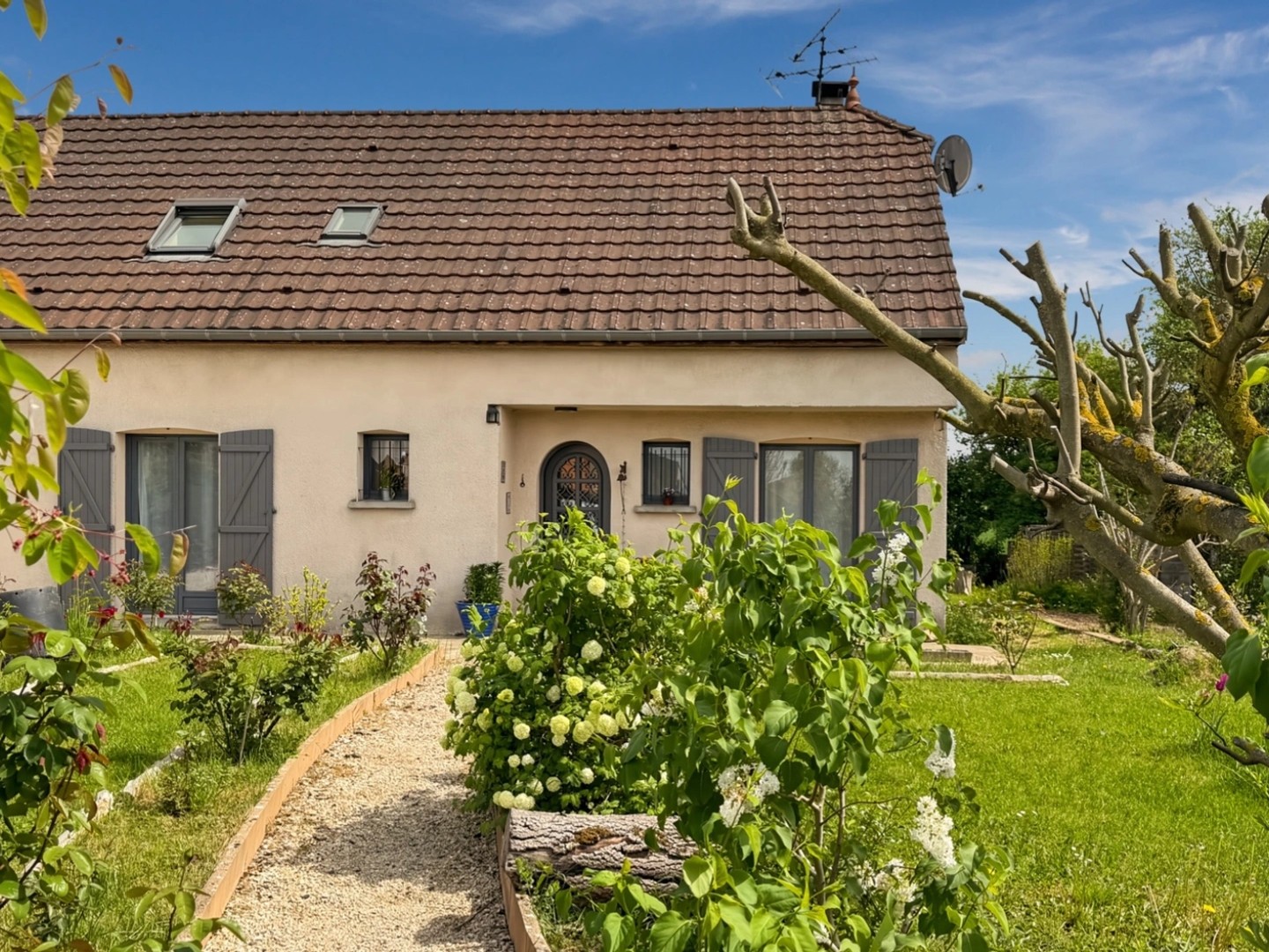 Maison à vendre - 6 pièces - 143m2 - Arc-Sur-Tille (21560)