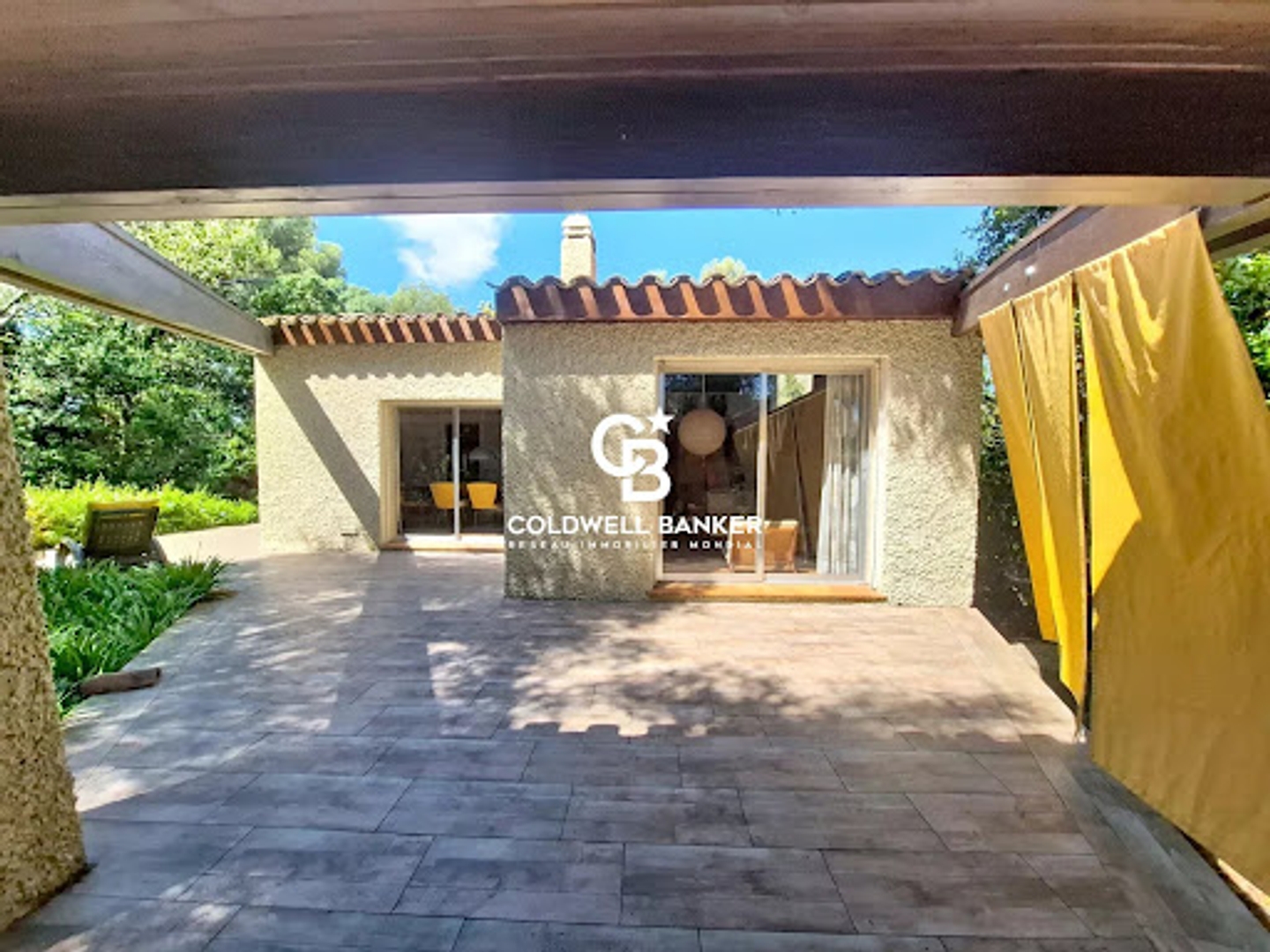 Maison à vendre - 5 pièces - 154m2 - Saint-Raphaël (83700)