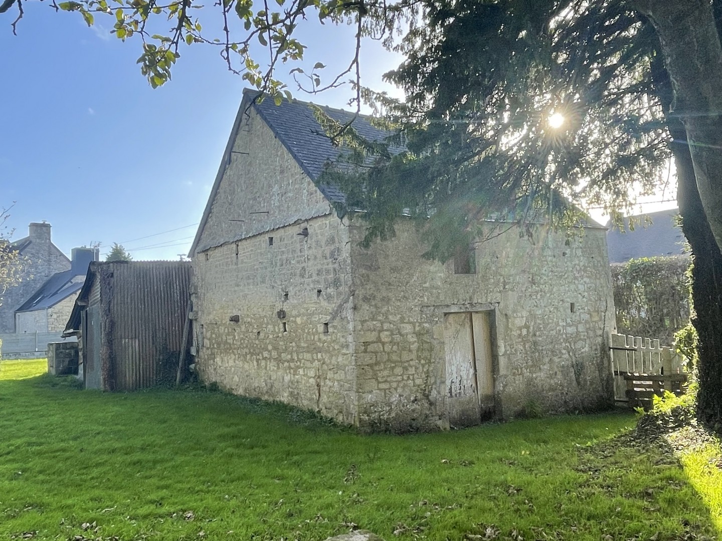 Maison à vendre - 4 pièces - 89m2 - Yvetot-Bocage (50700)