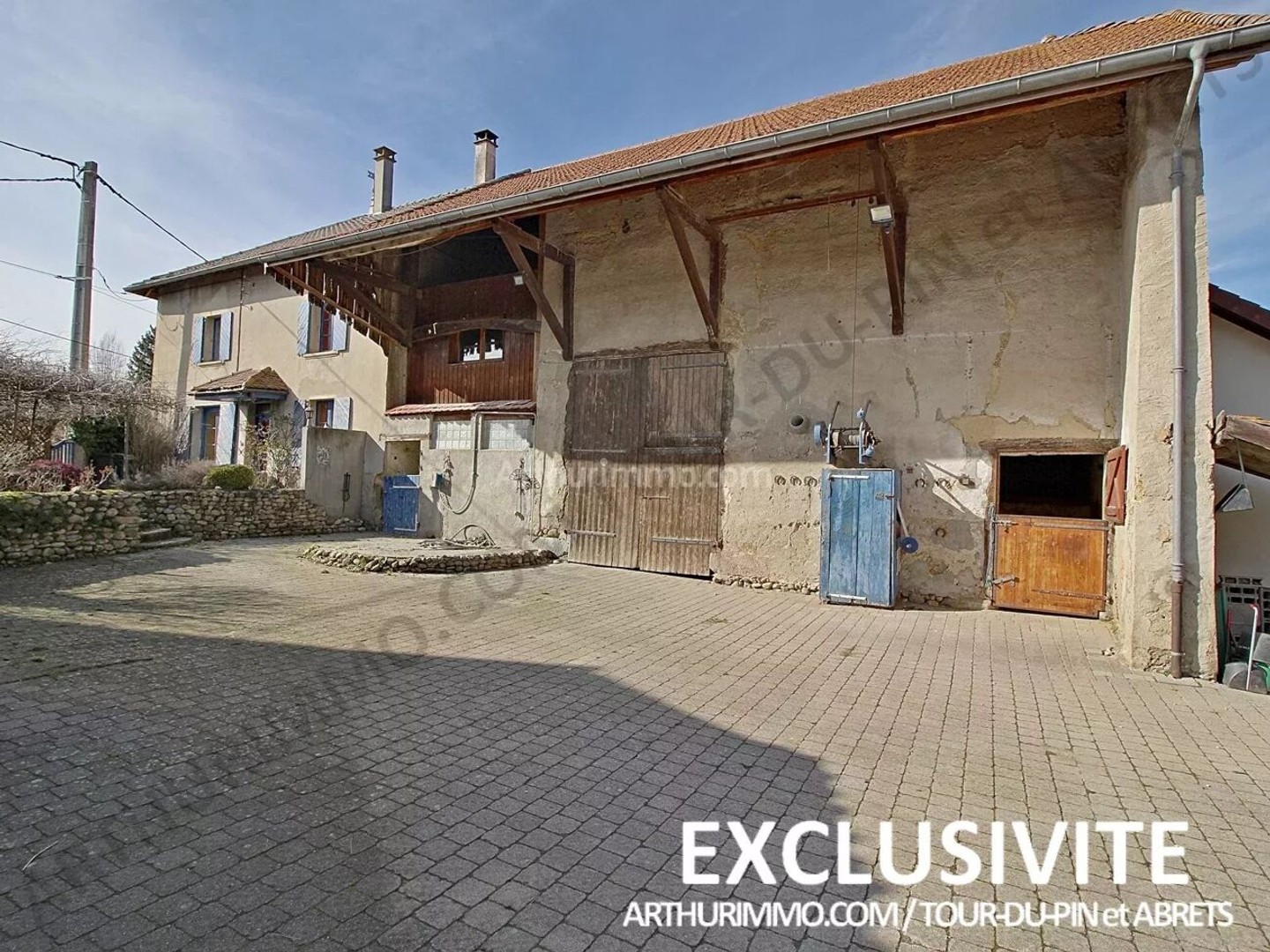 Maison à vendre - 7 pièces - 220m2 - Les Abrets En Dau... (38490)