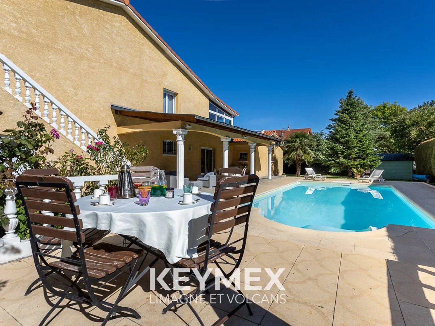 Maison à vendre - 8 pièces - 213m2 - Riom (63200)