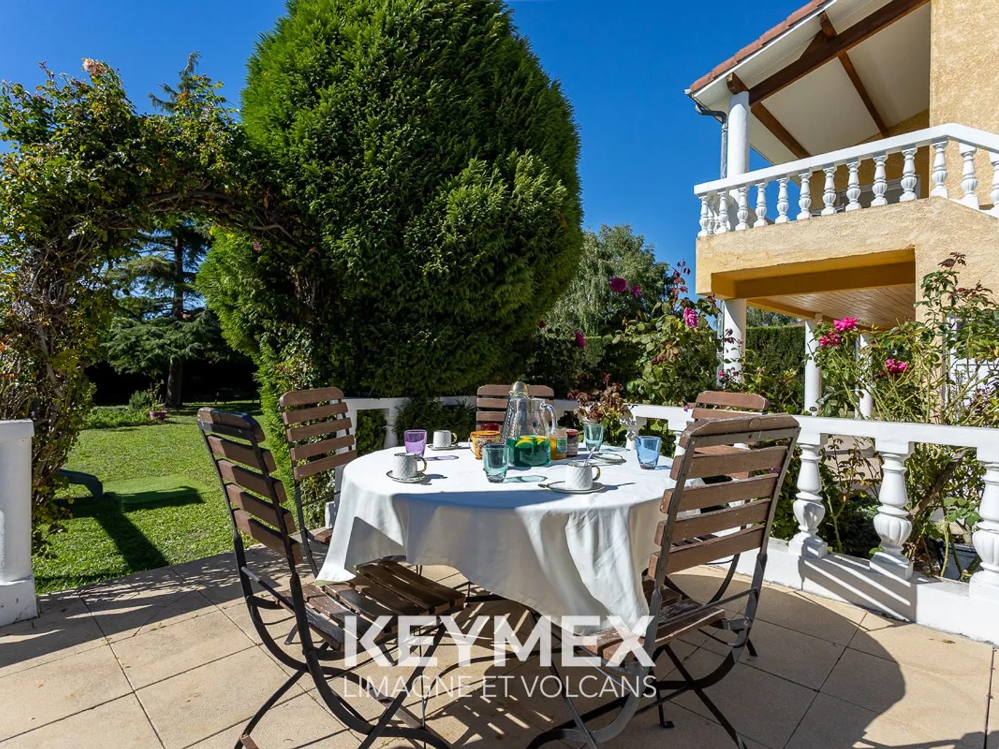 Maison à vendre - 8 pièces - 213m2 - Riom (63200)