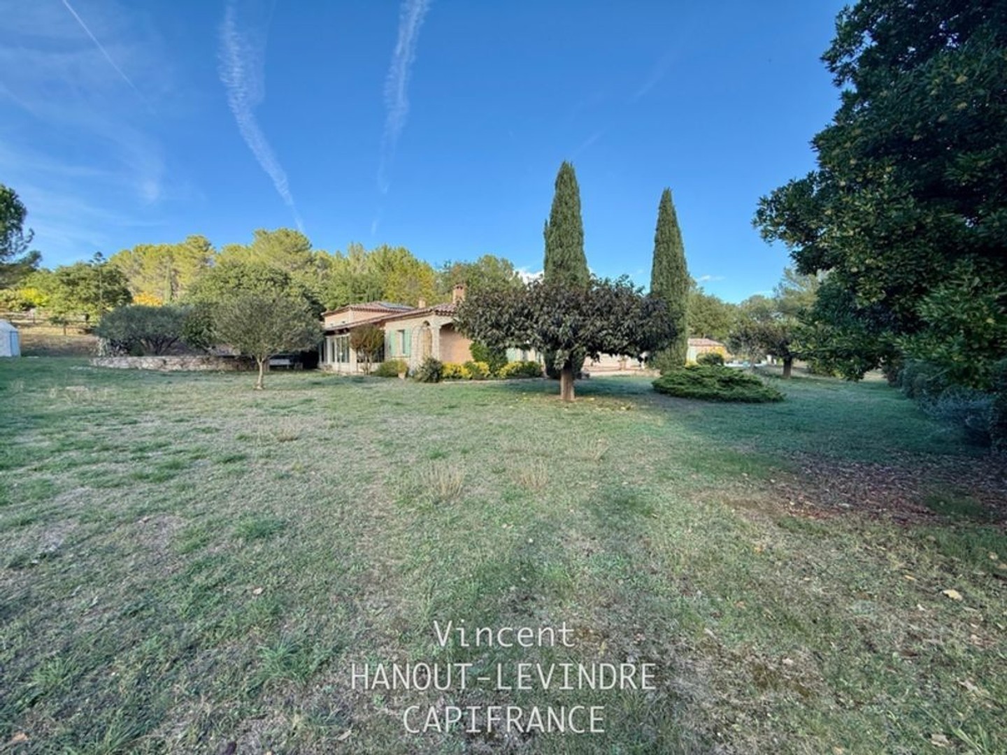 Maison à vendre - 11 pièces - 314m2 - Salernes (83690)