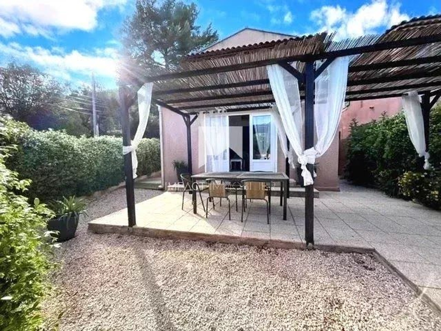 Maison à vendre - 3 pièces - 81m2 - Cuers (83390)