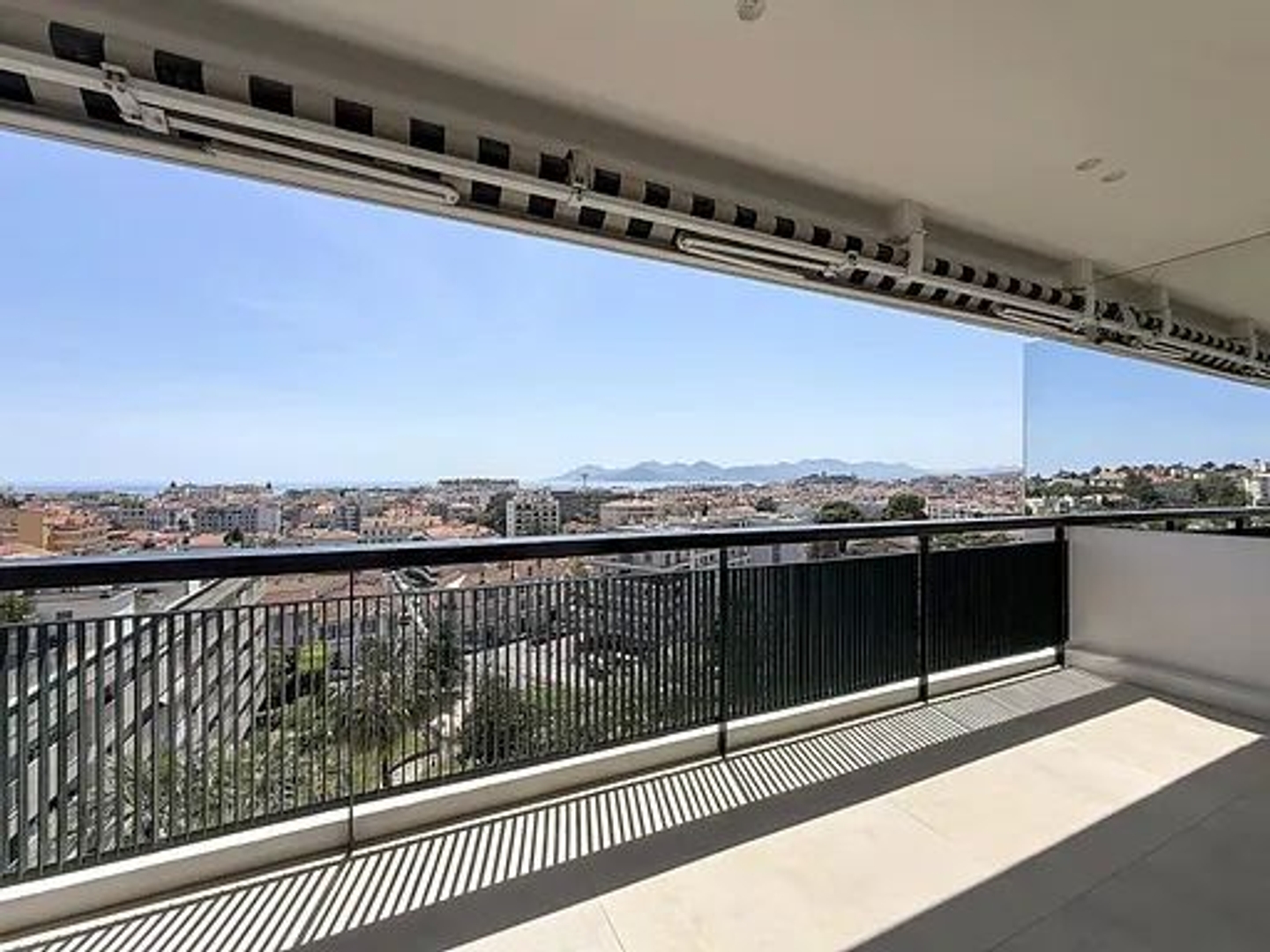 Appartement à vendre - 3 pièces - 90m2 - Cannes (06400)