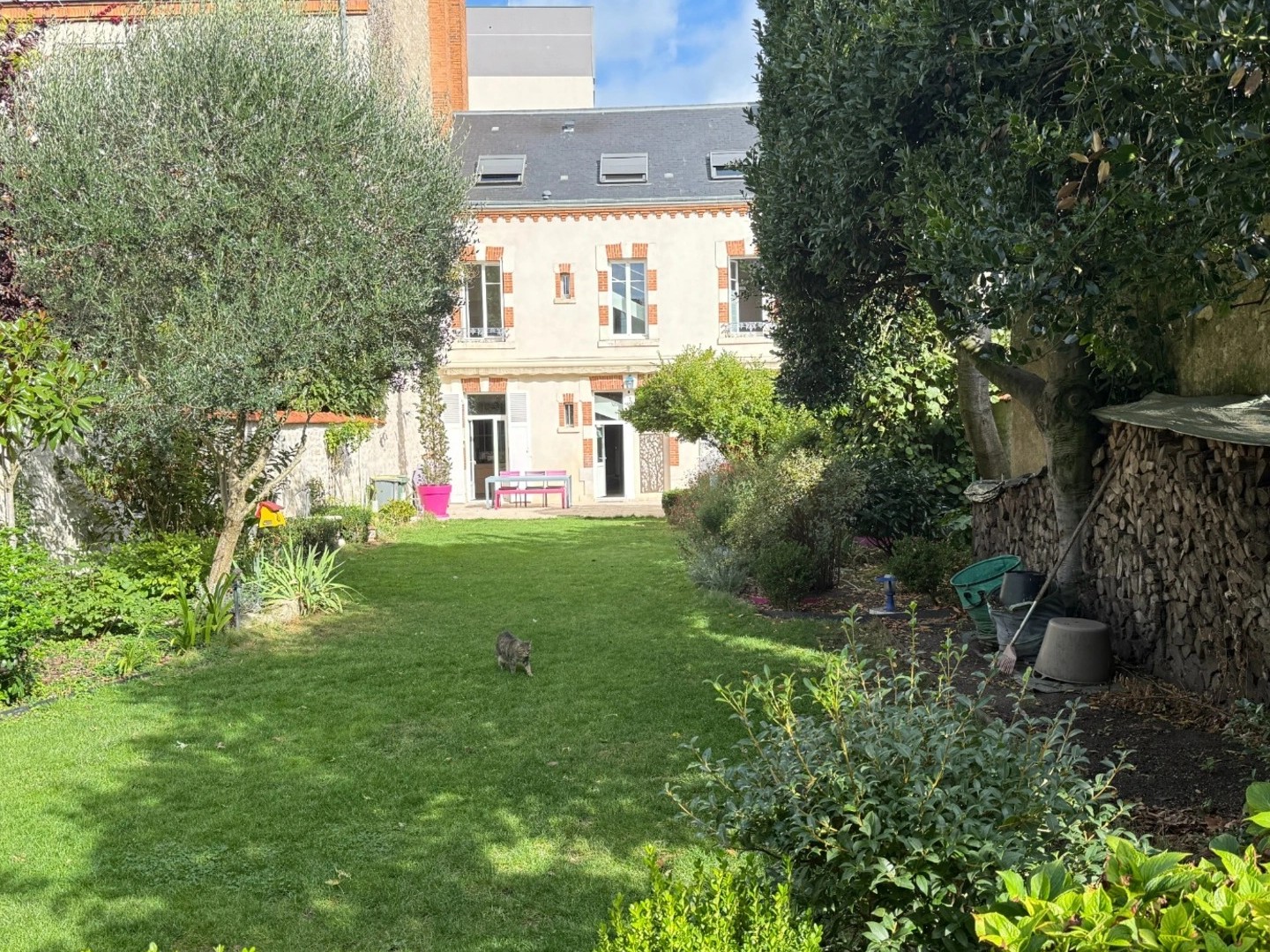 Maison à vendre - 9 pièces - 220m2 - Orléans (45000)