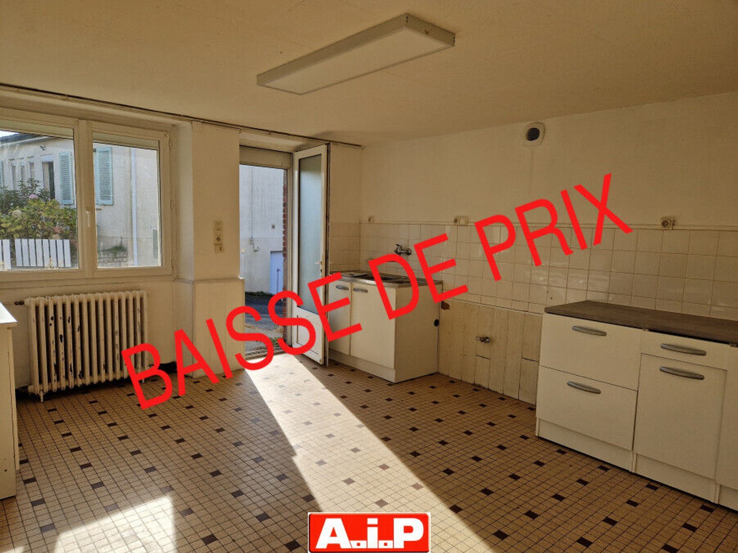Immeuble à vendre - 7 pièces - 153m2 - Pouzauges (85700)