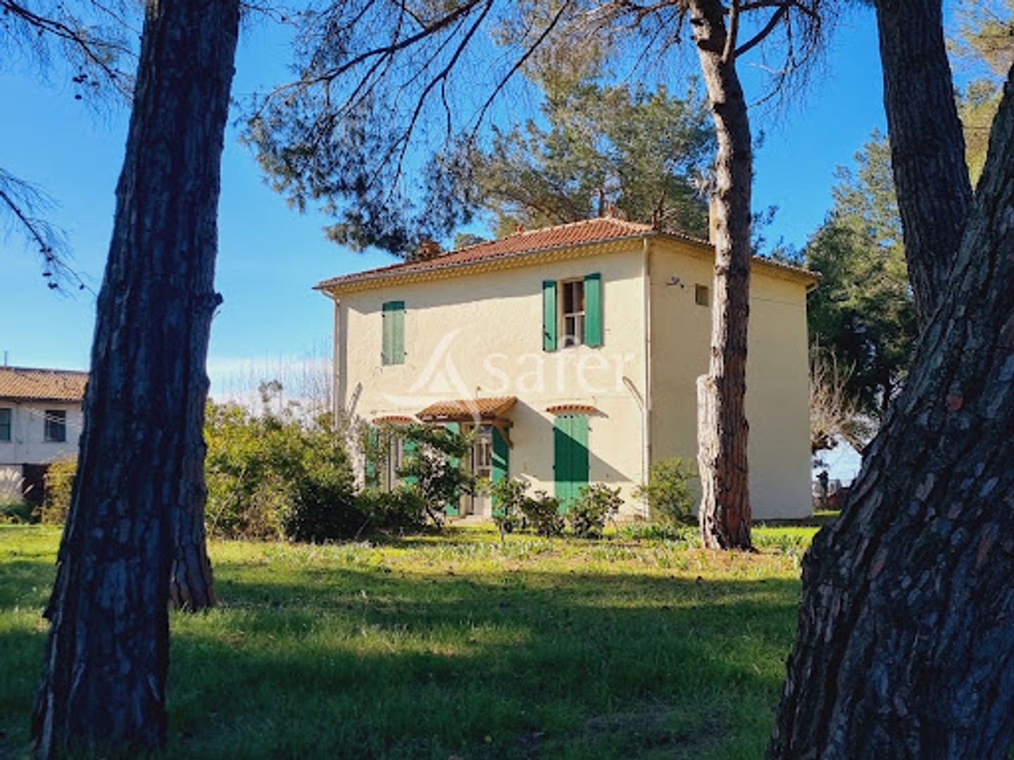 Maison à vendre - 675m2 - Aigues-Mortes (30220)