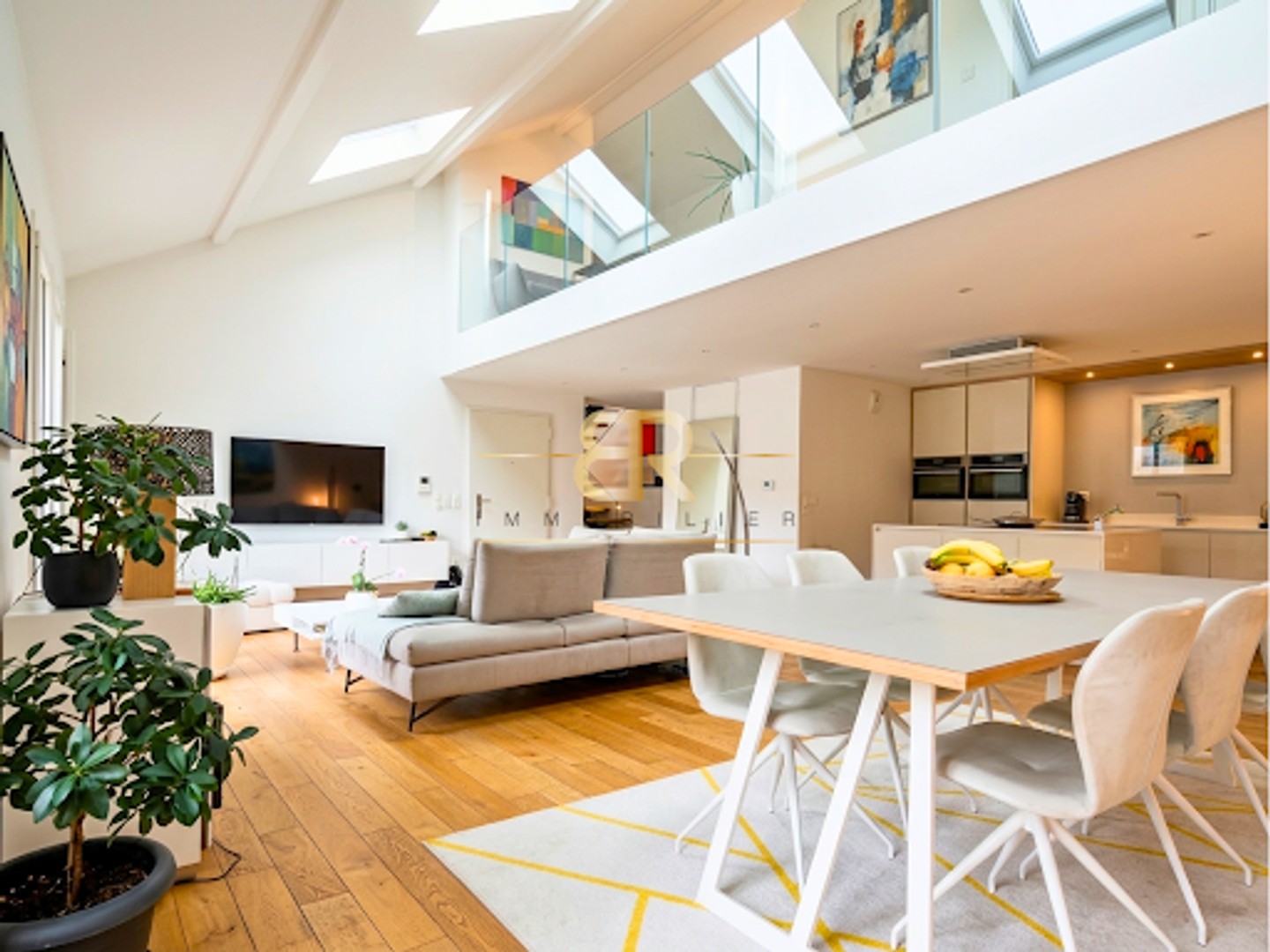 Appartement 7 pièces 173 m²
