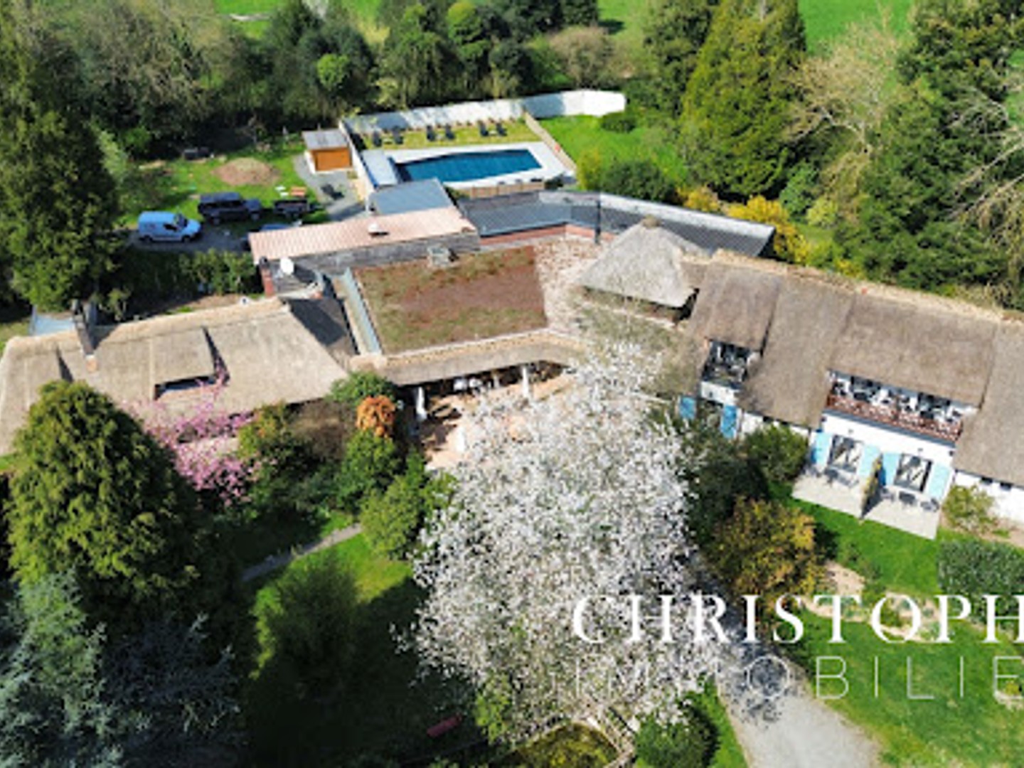 Propriété 20 pièces 1000 m²