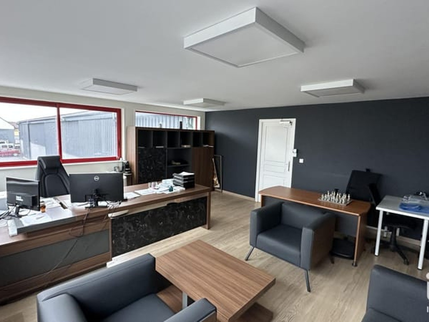 Immeuble à vendre - 1900m2 - Saint-Memmie (51470)