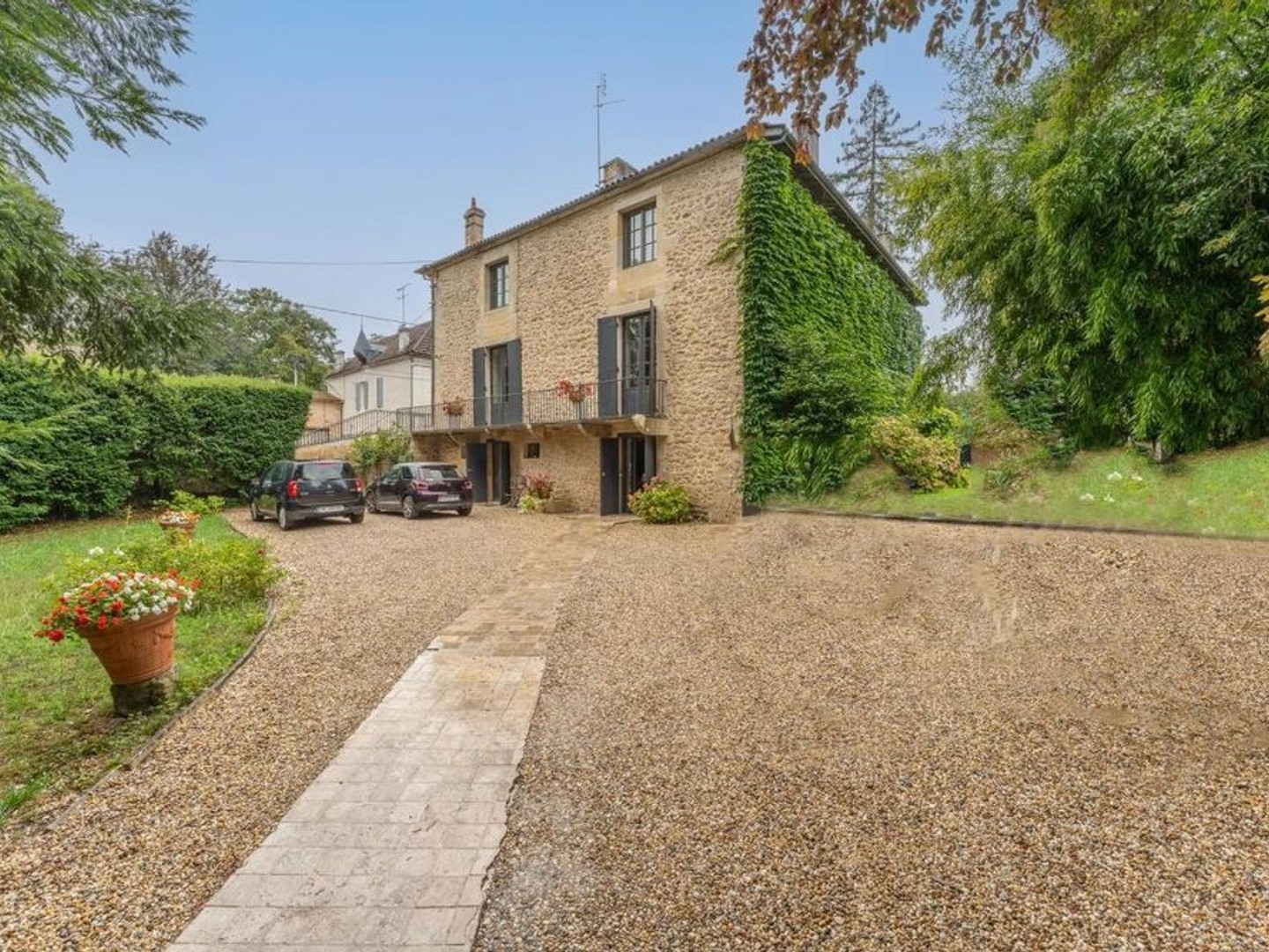 Maison à vendre - 10 pièces - 346m2 - Cérons (33720)