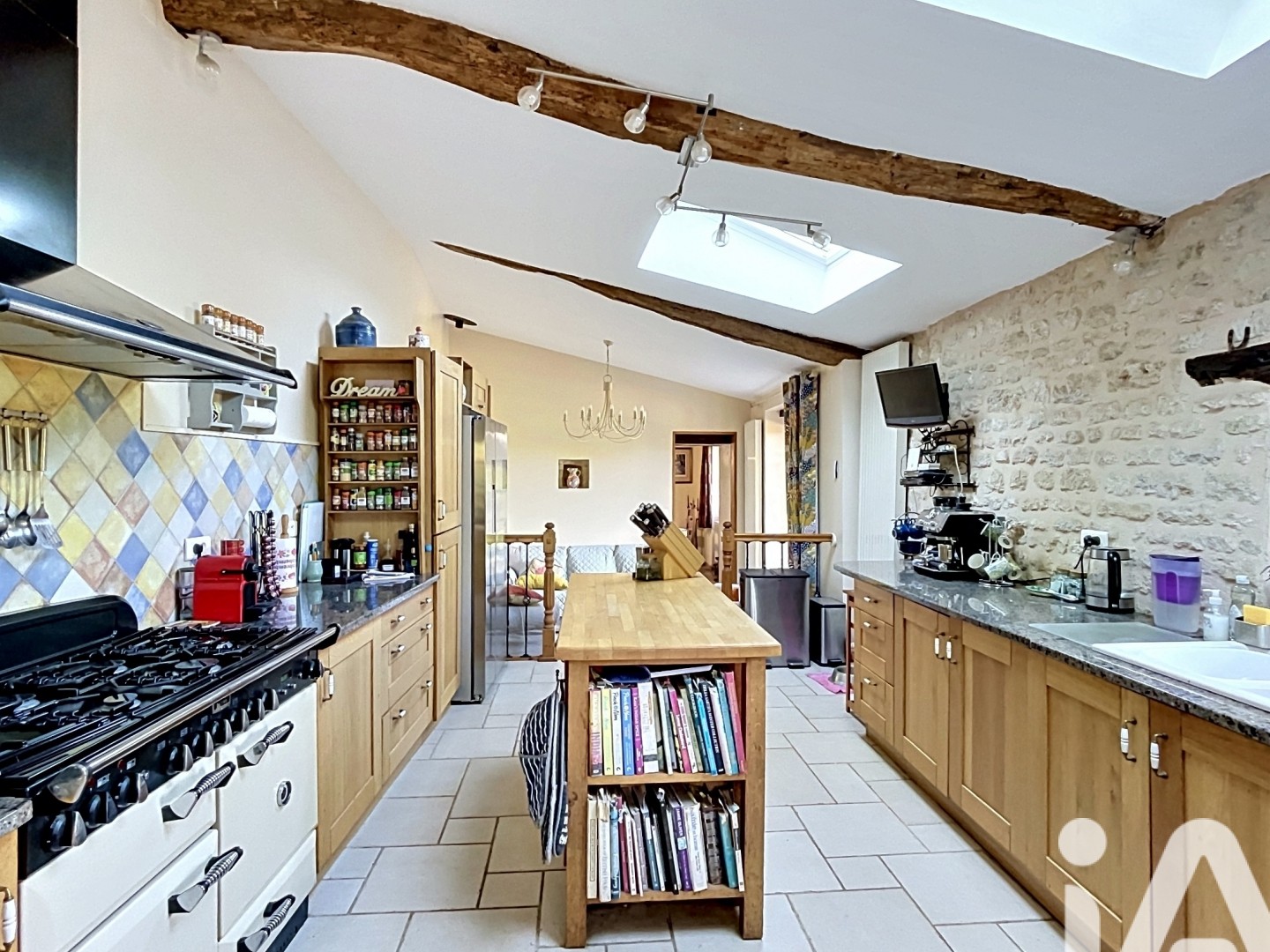 Maison à vendre - 8 pièces - 223m2 - Saint-Hilaire-Des... (85240)