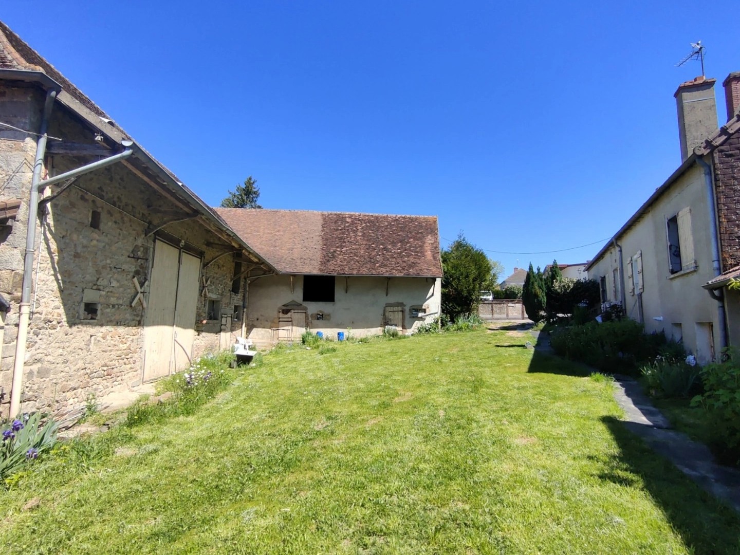 Maison à vendre - 3 pièces - 90m2 - La Guiche (71220)