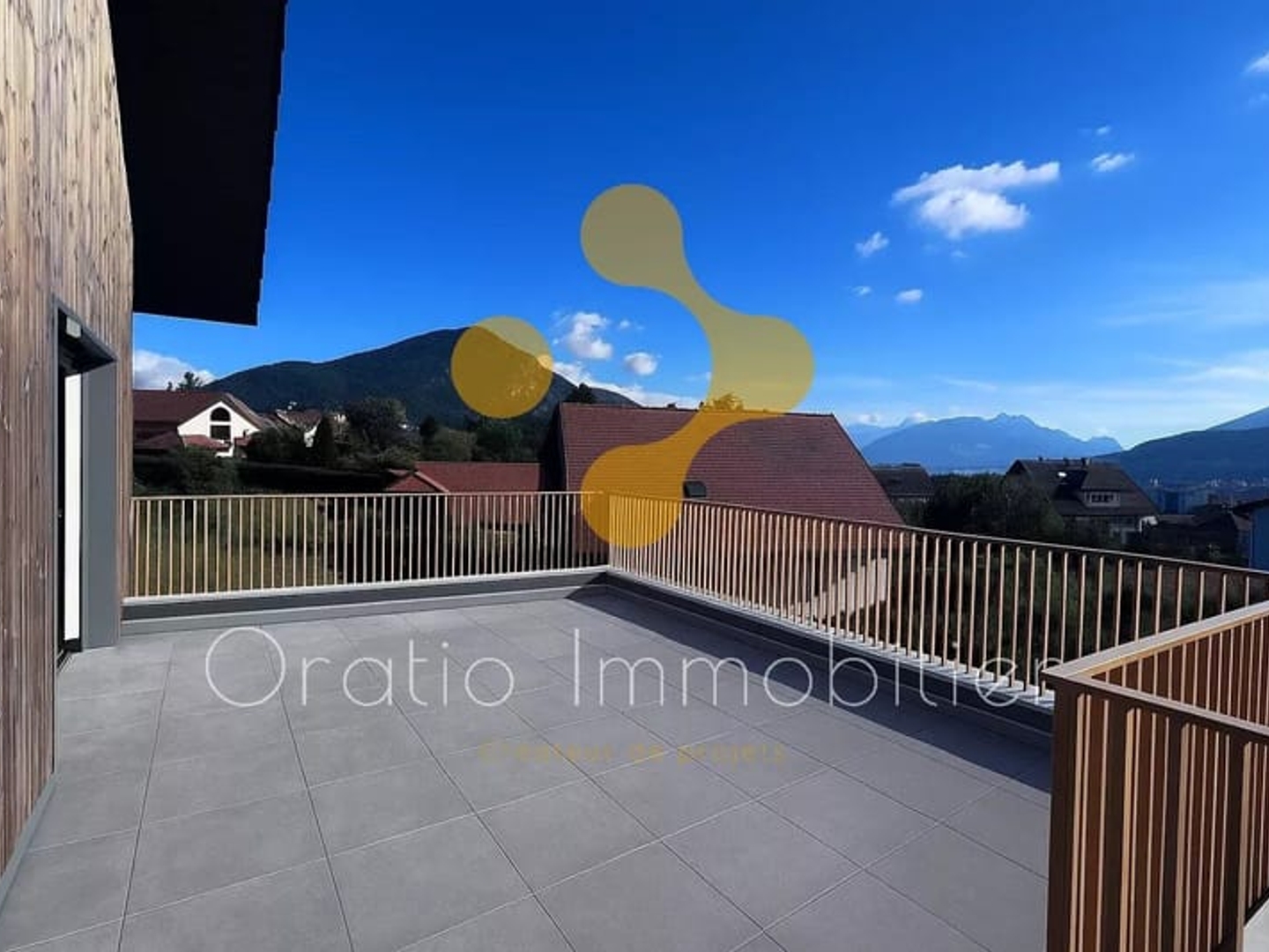 Duplex T4 avec grande terrasse vue panoramique