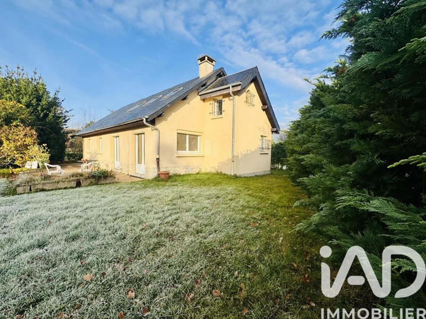 Maison à vendre - 6 pièces - 126m2 - Bazoches-Sur-Guyonne (78490)