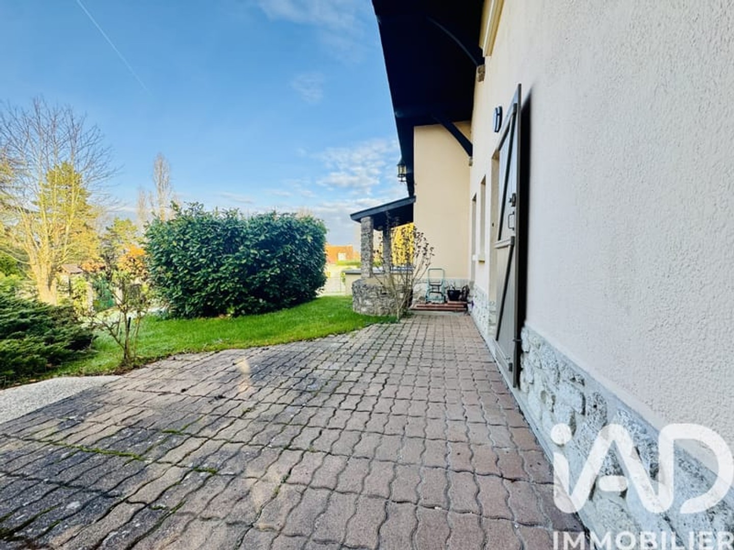 Maison à vendre - 6 pièces - 126m2 - Bazoches-Sur-Guyonne (78490)