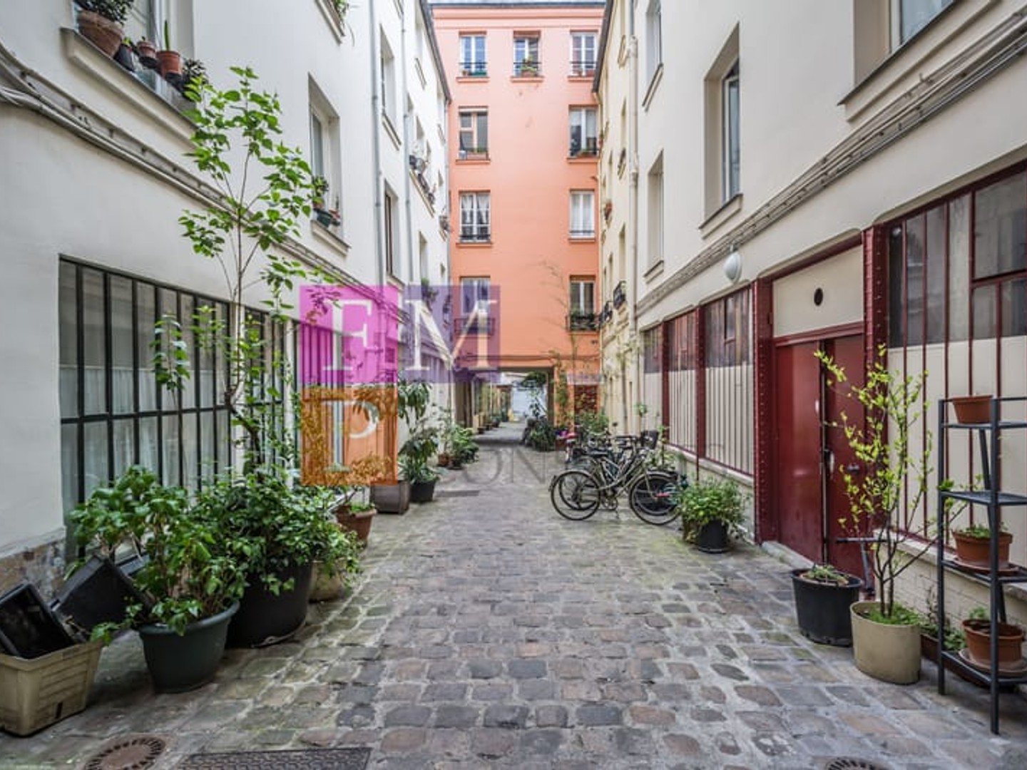 Appartement à vendre - 2 pièces - 37m2 - Paris 10e (75010)