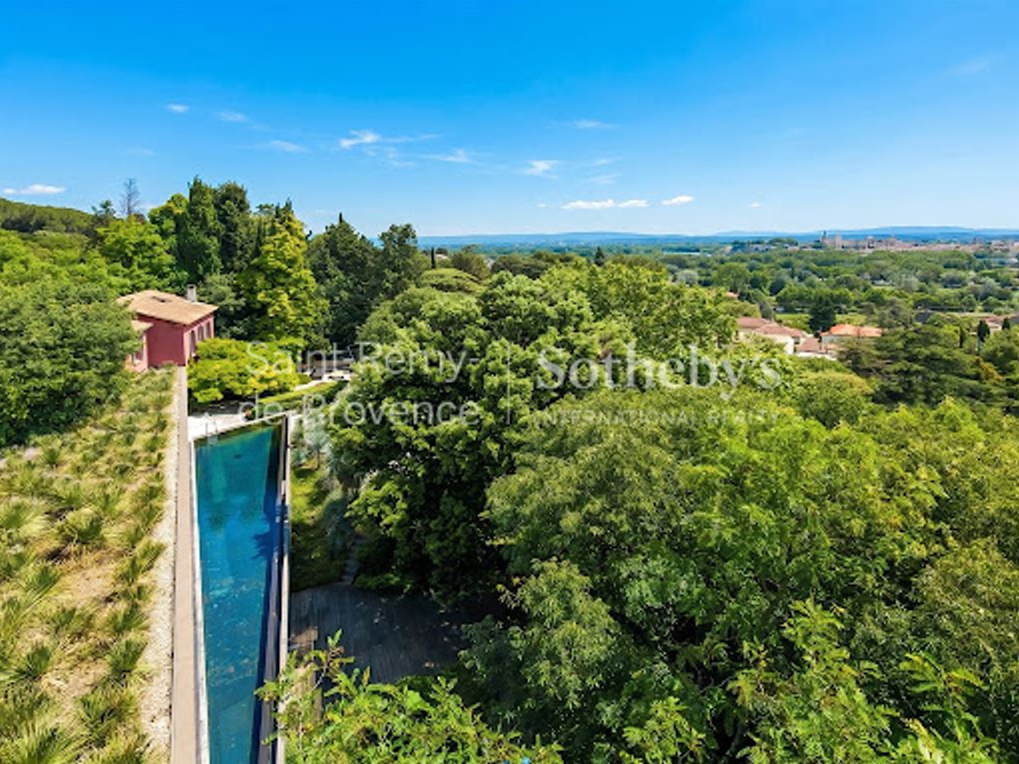 Maison à vendre - 10 pièces - 600m2 - Villeneuve-Lès-Av... (30400)