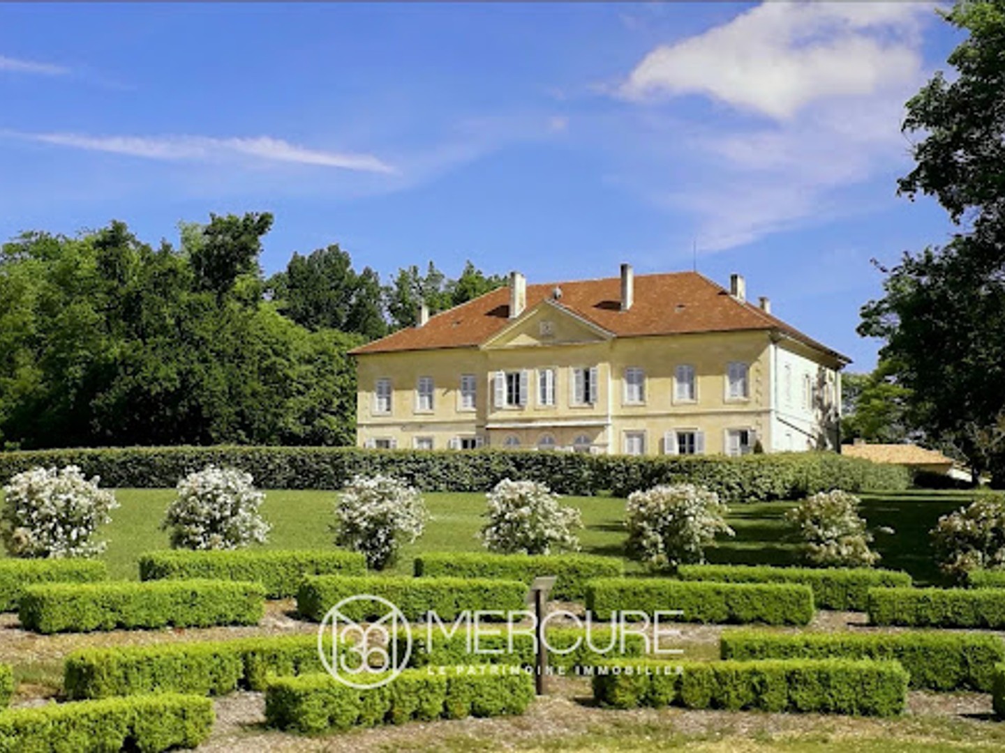 Château 16 pièces 800 m²